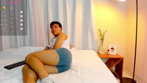 cherry_blossom77 online show from January 12, 1:27 pm