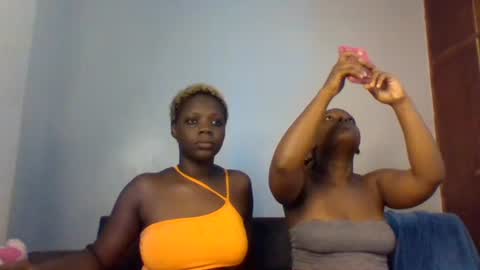 Fafa online show from April 1, 1:41 pm