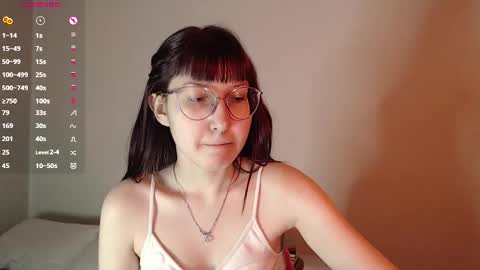 Cheryl online show from December 19, 2:24 pm