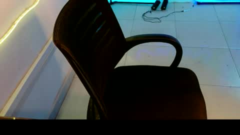 Snapshot of cherry_midny chatting on May 30, 6:10 am CHERRY online show from May 30, 6:10 am