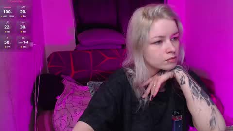 Snapshot of cherry_night666 chatting on June 19, 9:07 pm Morty online show from June 19, 9:07 pm