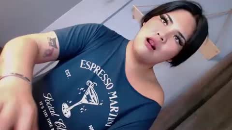 Snapshot of cherry_pie28 chatting on February 25, 1:37 am blaire online show from February 25, 1:37 am