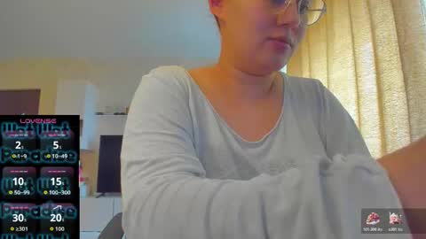 mayra online show from November 19, 9:42 am