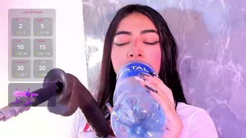 Snapshot of cherry_skinnyy_ chatting on July 11, 9:56 am cherry online show from July 11, 9:56 am