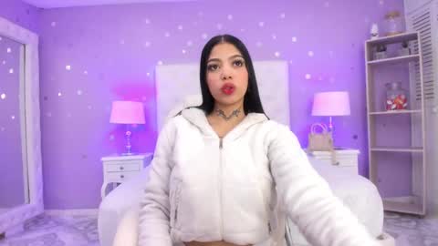 Snapshot of cherry_sussan chatting on February 20, 6:06 am Sussan Cherry online show from February 20, 6:06 am