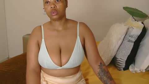 Cherrybabe online show from December 23, 8:00 am