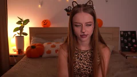 Alisha online show from October 25, 8:47 pm