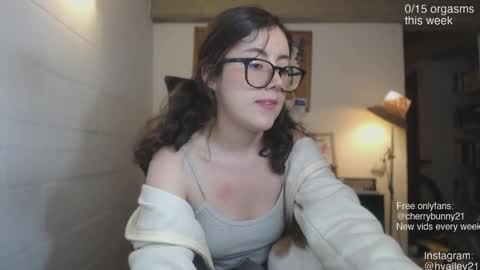 Sarah Prez online show from May 16, 6:21 am