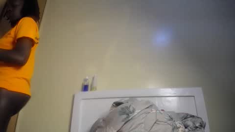 cherrycuddle2 online show from December 14, 12:21 pm