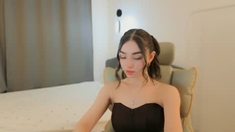 Snapshot of cherrylatte_ chatting on July 18, 7:17 pm Kate3 online show from July 18, 7:17 pm