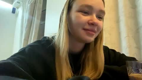 Lei online show from February 25, 4:22 am