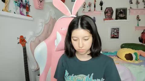 cherrycute666 online show from March 15, 4:29 am
