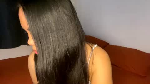 Snapshot of cherrynovax chatting on July 6, 4:09 pm Bella online show from July 6, 4:09 pm