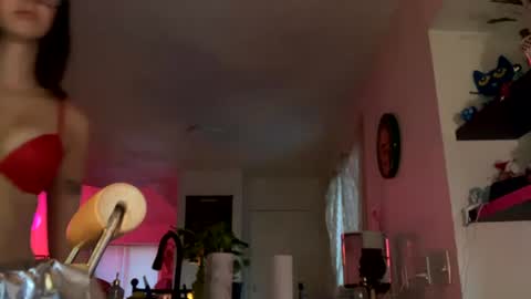 cherrynovaxo online show from July 10, 1:43 am