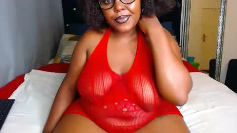 Snapshot of cherryyummy69 chatting on December 22, 8:25 pm cherryyummy69 online show from December 22, 8:25 pm