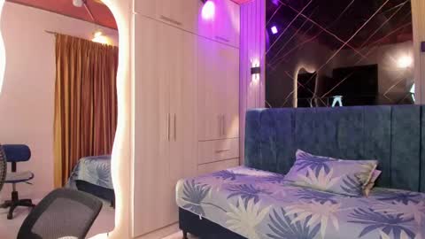 Snapshot of chery_hott chatting on September 12, 11:10 am Cherry Kathalina online show from September 12, 11:10 am