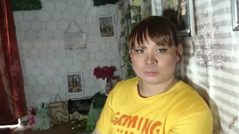 Snapshot of chescahotxxxl chatting on April 21, 12:45 am chescahotxxxl online show from April 21, 12:45 am