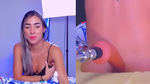 Snapshot of chiara_carter chatting on March 11, 1:37 am chiara online show from March 11, 1:37 am