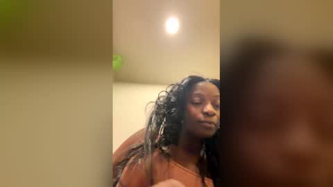 Snapshot of chibadadon chatting on February 1, 4:55 am chibadadon online show from February 1, 4:55 am