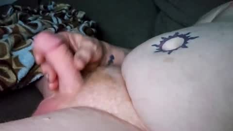 Snapshot of chicagoburbs847 chatting on February 9, 10:53 am Yo yo online show from February 9, 10:53 am