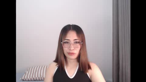 Snapshot of chichi1pink chatting on May 31, 4:03 pm chichi1pink online show from May 31, 4:03 pm