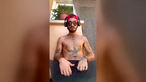 Snapshot of chicoinvisible_ chatting on July 5, 4:47 pm chicoinvisible_ online show from July 5, 4:47 pm