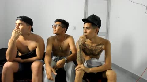 Snapshot of chicossex02 chatting on July 24, 9:46 pm chicossex02 online show from July 24, 9:46 pm