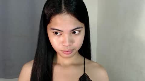 Snapshot of chictemptation_ chatting on February 10, 4:00 pm CRISTINE3. online show from February 10, 4:00 pm