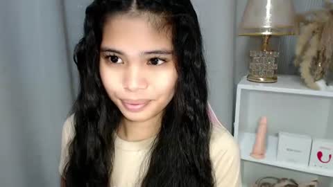 Snapshot of chictemptation_ chatting on July 6, 10:56 pm CRISTINE3. online show from July 6, 10:56 pm