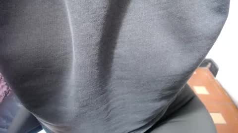 Snapshot of chiky_nastyy chatting on November 4, 4:17 pm Chikys online show from November 4, 4:17 pm