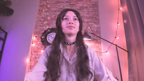 Vivian online show from November 7, 12:16 pm