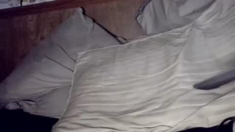 Snapshot of chilling124 chatting on September 21, 2:35 am Chilling online show from September 21, 2:35 am