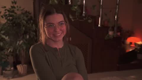 Snapshot of chillpix chatting on September 26, 12:58 am Hanna online show from September 26, 12:58 am