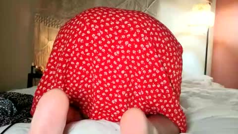 yoursensualparadise online show from May 5, 4:15 pm