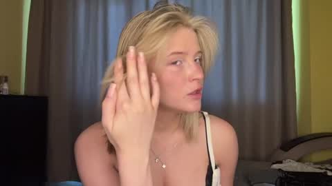 Chanelle online show from May 31, 3:08 pm