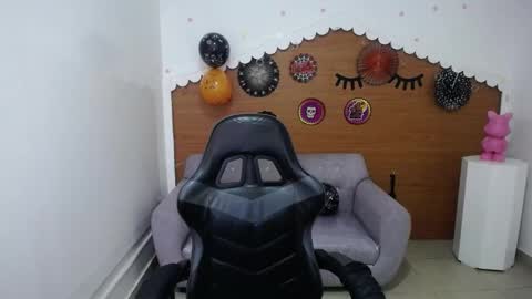 Kelly online show from October 16, 12:50 pm