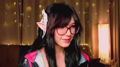 Snapshot of chiquitabures chatting on January 15, 6:55 pm Leyna online show from January 15, 6:55 pm