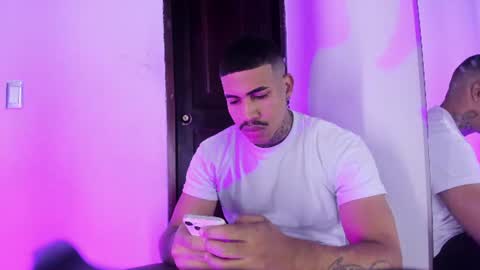 Chris  online show from June 14, 12:51 pm