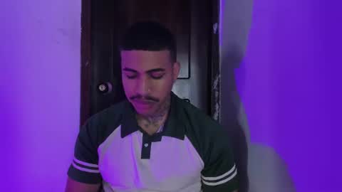 Chris  online show from June 18, 12:20 pm