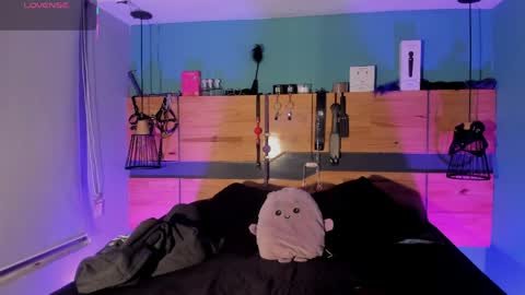 Chloeallennn  online show from April 10, 11:48 am