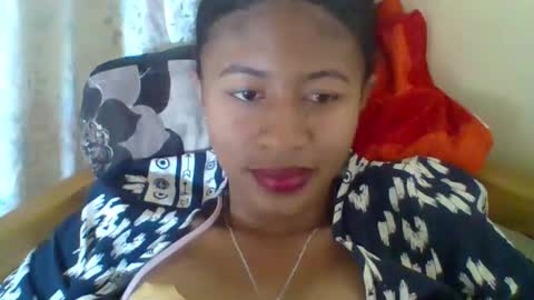 Snapshot of chloe9794 chatting on October 10, 12:04 pm chloe9794 online show from October 10, 12:04 pm