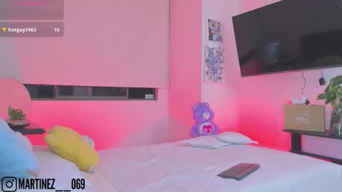 CHLOE online show from February 4, 5:24 am