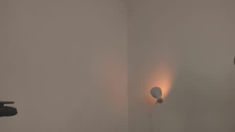 chloe_cooperr online show from February 11, 7:46 am