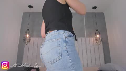 Chloe online show from February 11, 11:32 am