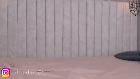 Chloe online show from March 11, 2:29 pm