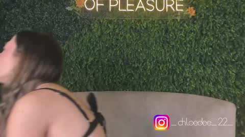 Chloe online show from September 18, 11:56 am