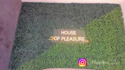 Chloe online show from October 5, 12:58 pm