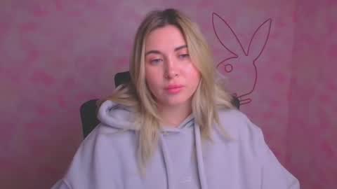 Snapshot of chloe_diva chatting on November 27, 12:29 pm Chloe online show from November 27, 12:29 pm