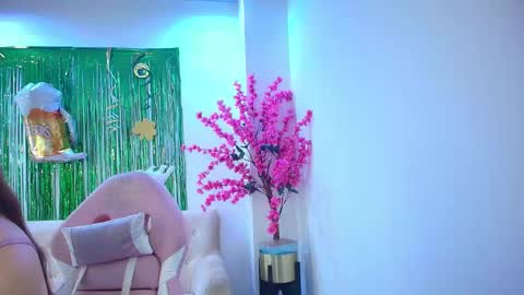 Chloe online show from March 18, 11:13 am