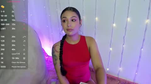 Snapshot of chloe_evans12 chatting on March 11, 2:32 am Chloe  online show from March 11, 2:32 am